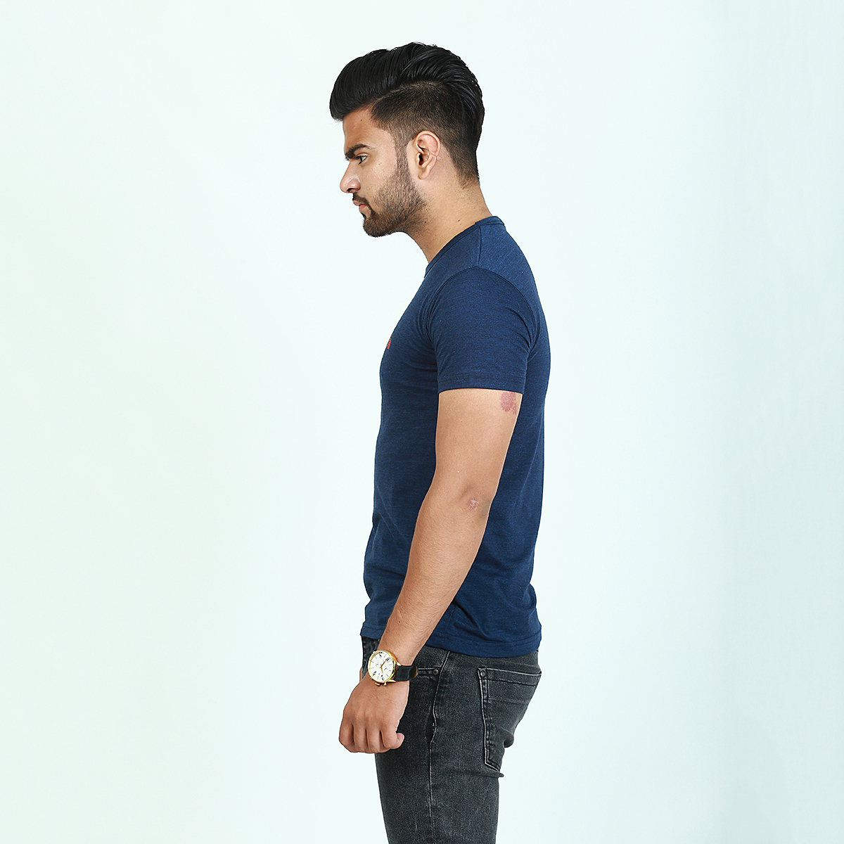Finches Summer Regular Fit Navy Blue Cotton Jersey Round Neck T-Shirt For Men. - Image 6